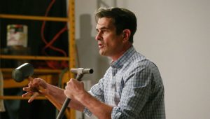 Modern Family 6×23 online sa prevodom