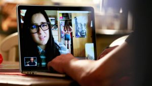 Modern Family 7×3 online sa prevodom