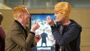 Modern Family 7×18 online sa prevodom