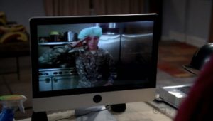 Two and a Half Men 10×1 online sa prevodom