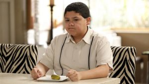 Modern Family 5×22 online sa prevodom