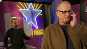 Modern Family 7×17 online sa prevodom