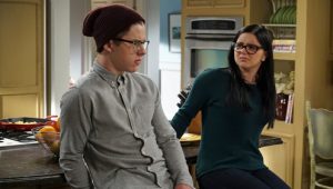 Modern Family 7×2 online sa prevodom