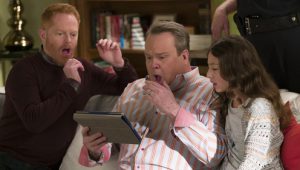 Modern Family 8×15 online sa prevodom