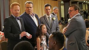 Modern Family 7×15 online sa prevodom